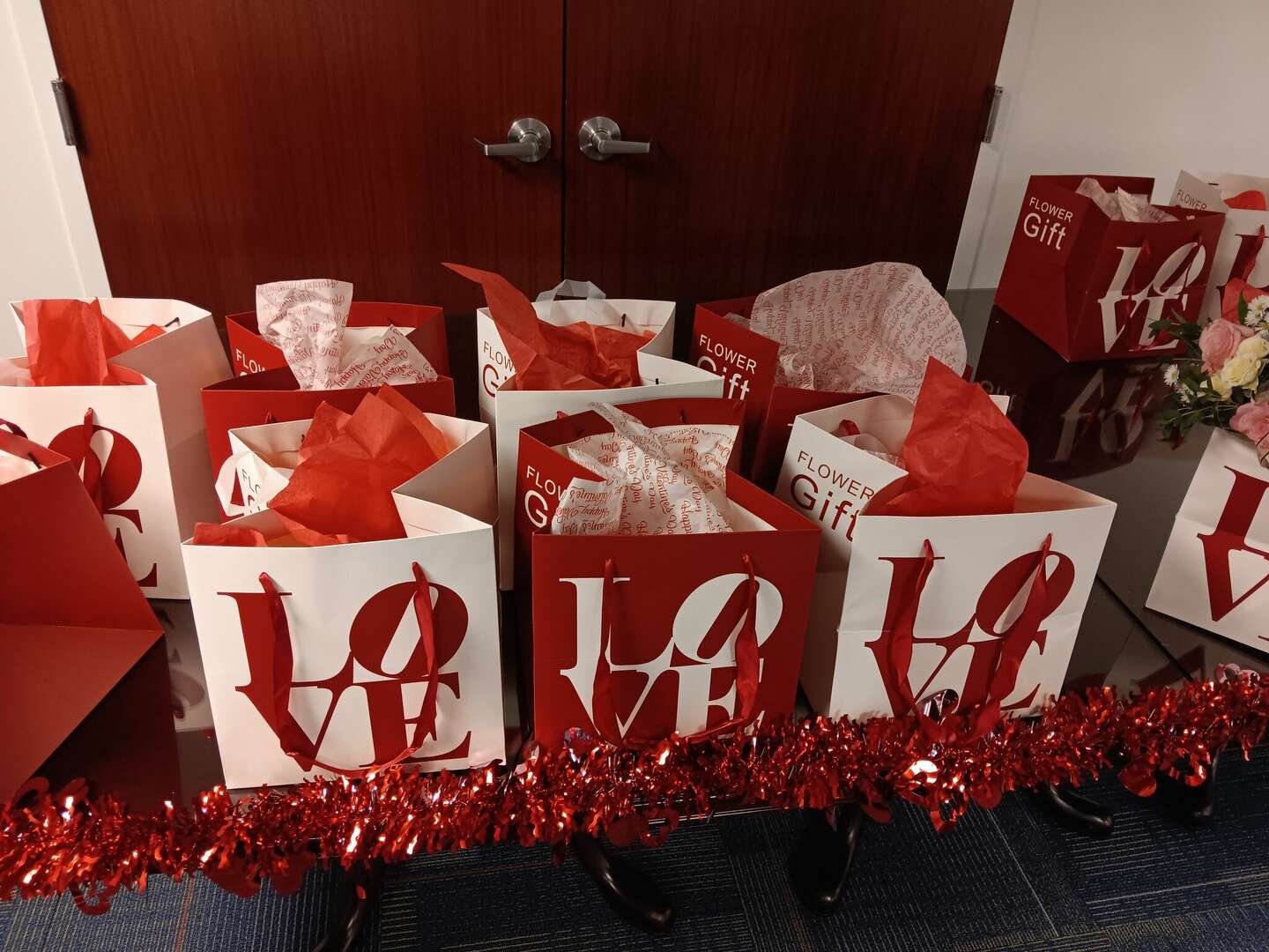 Hartford judge marries couples in a free ceremony on Valentine #39 s Day