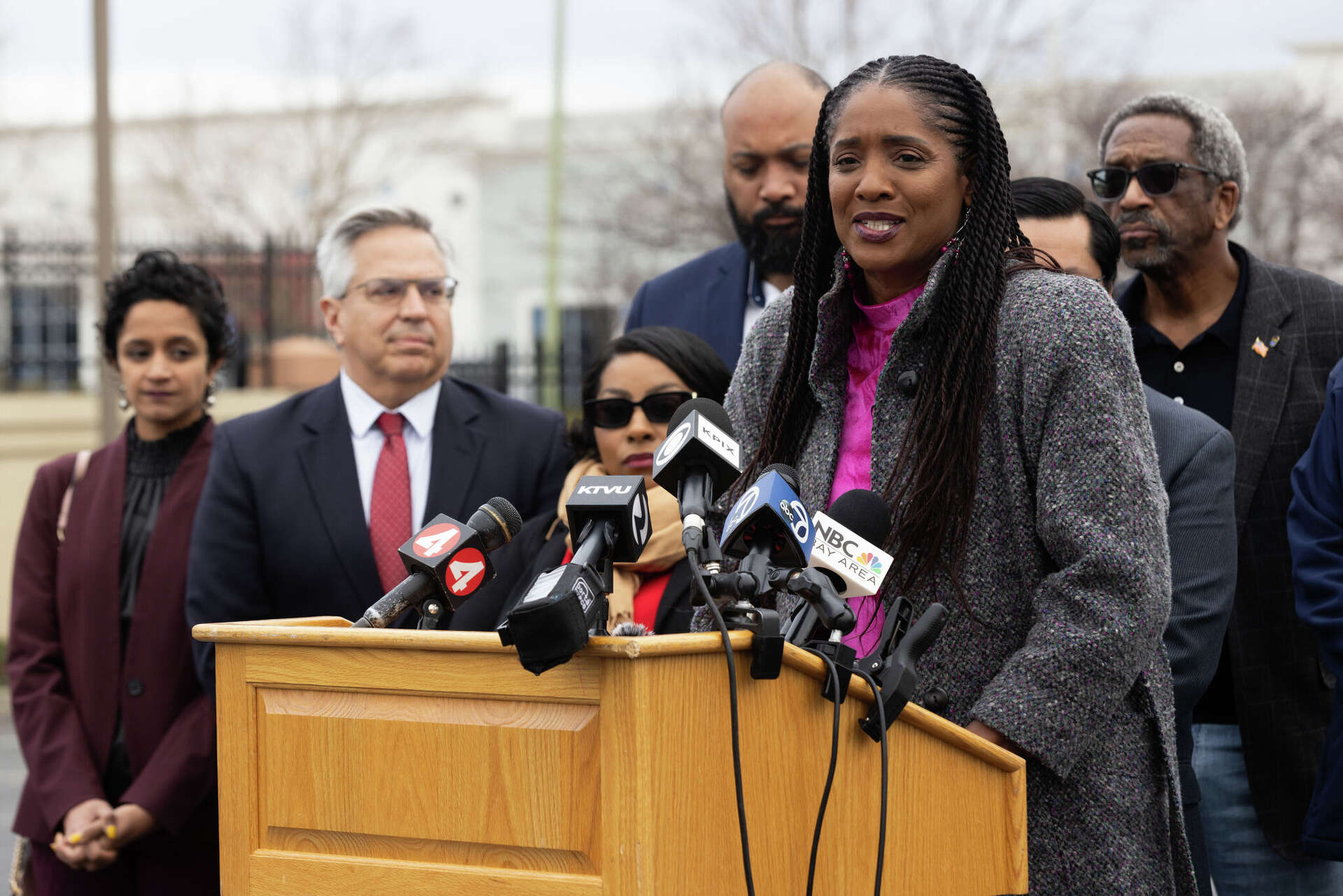 East Bay leaders pledge more collaboration to combat crime