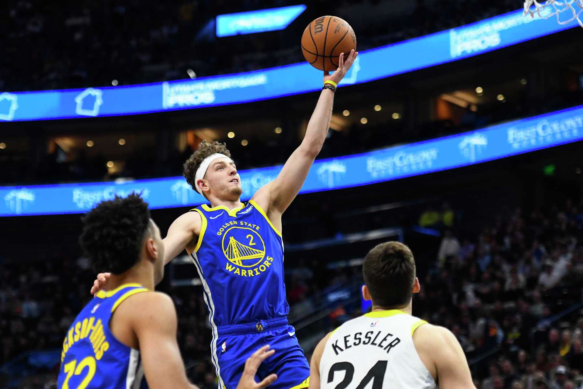 Warriors, Thompson bounce back in Utah with win before All-Star break
