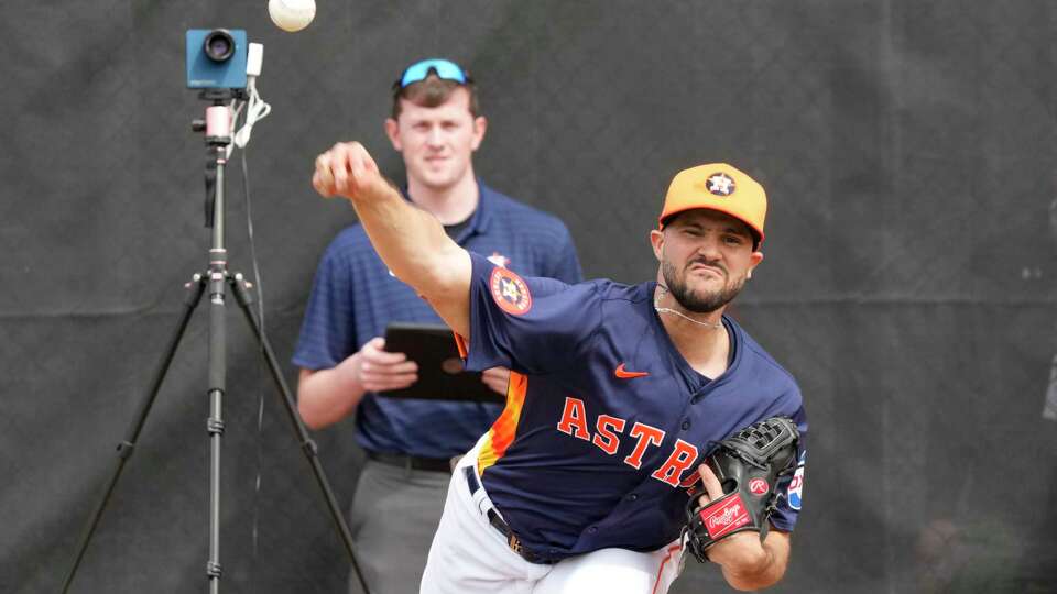 Houston Astros pitcher Luis Contreras (72) during workouts for Houston Astros pitchers and catchers at CACTI Park of the Palm Beaches on Friday, Feb. 16, 2024, in West Palm Beach, Fl.