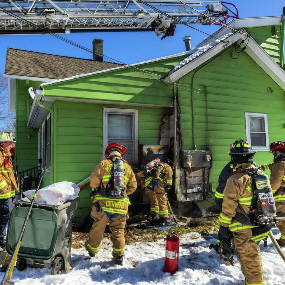 Officials Manchester fire caused power outages, displaced 7 residents