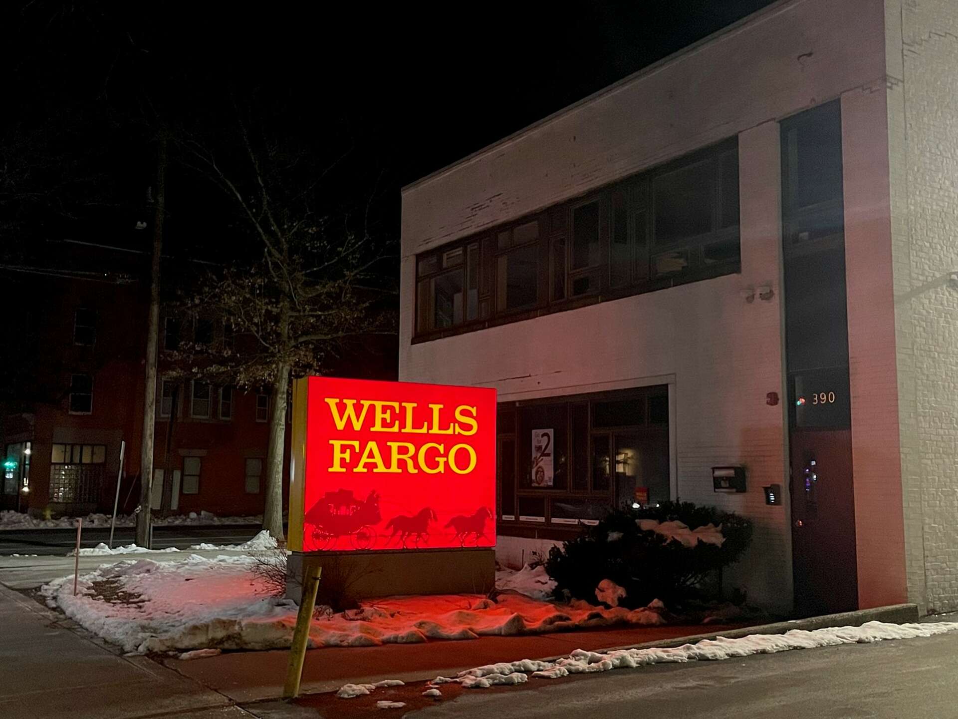 Wells Fargo to close a branch in one of CT's largest cities