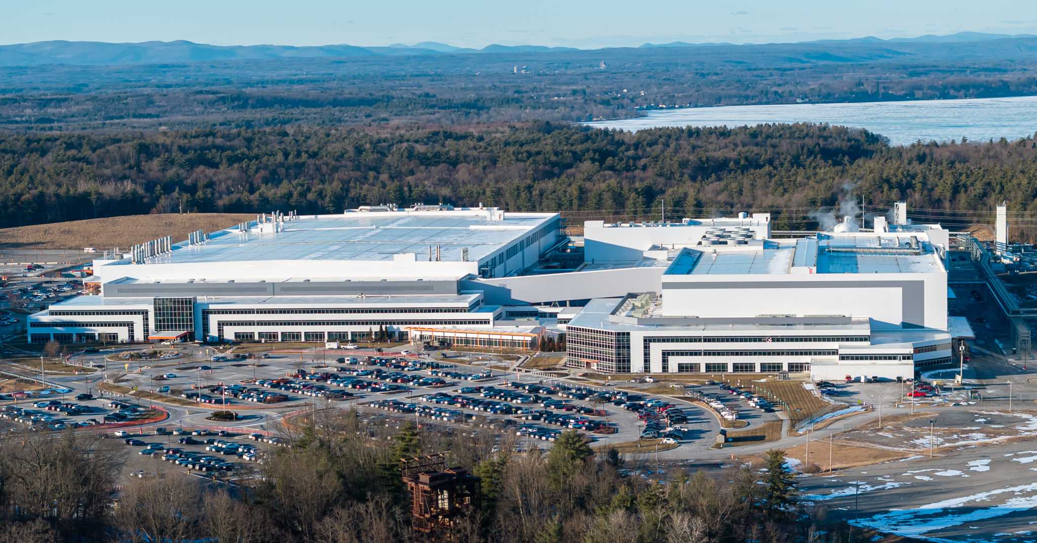Commerce finalizes $375 million grant to GlobalFoundries for quantum chip business