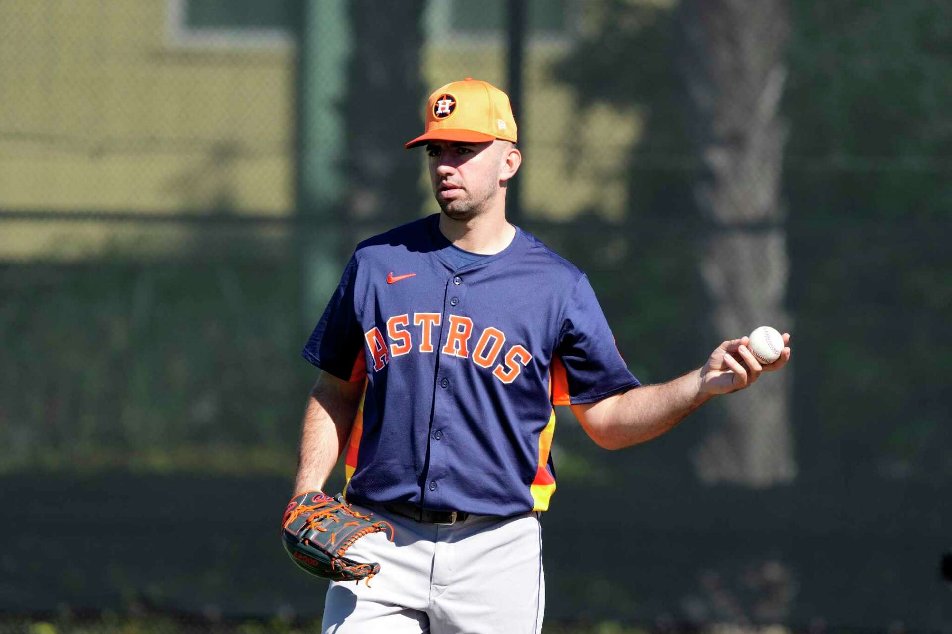 Houston Astros add pitcher Colton Gordon to 40-man roster