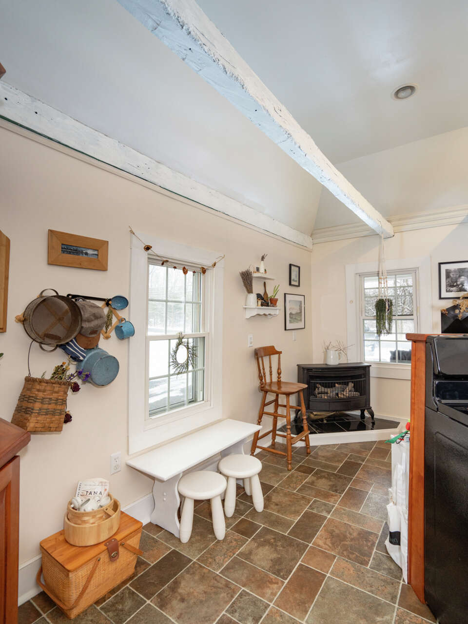 Colonial in Schodack with three bedrooms for sale just over 400,000