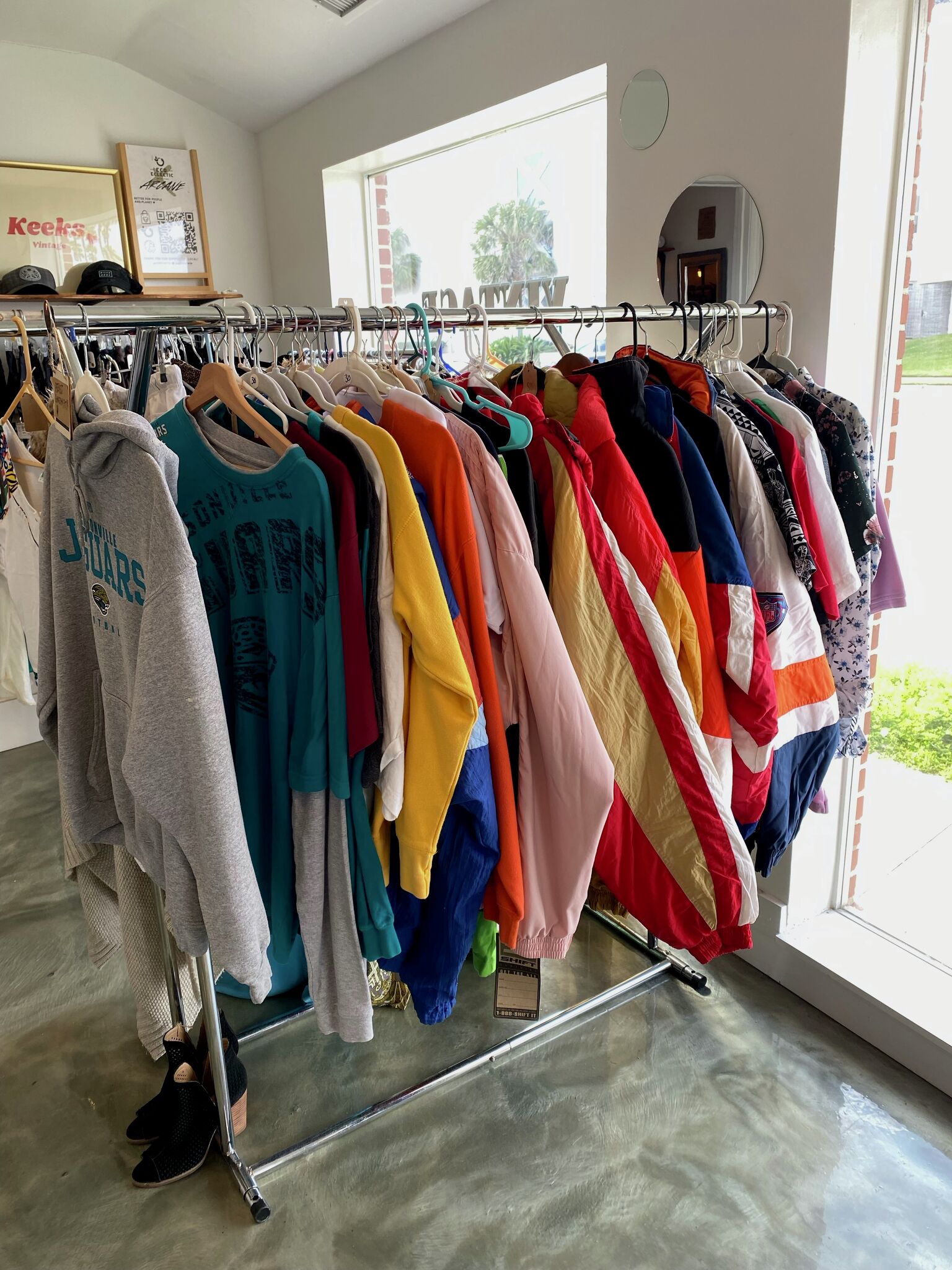 Best Thrift Stores in Jacksonville, FL, for Clothes and Decor