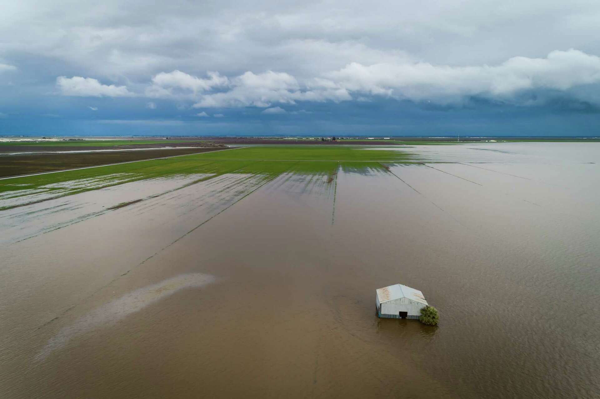 California's Tulare Lake is gone after a year of floodwaters