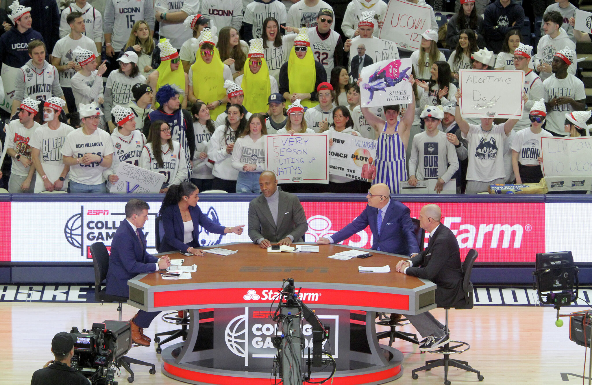 UConn Husky fans celebrate basketball team with ESPN GameDay in Storrs