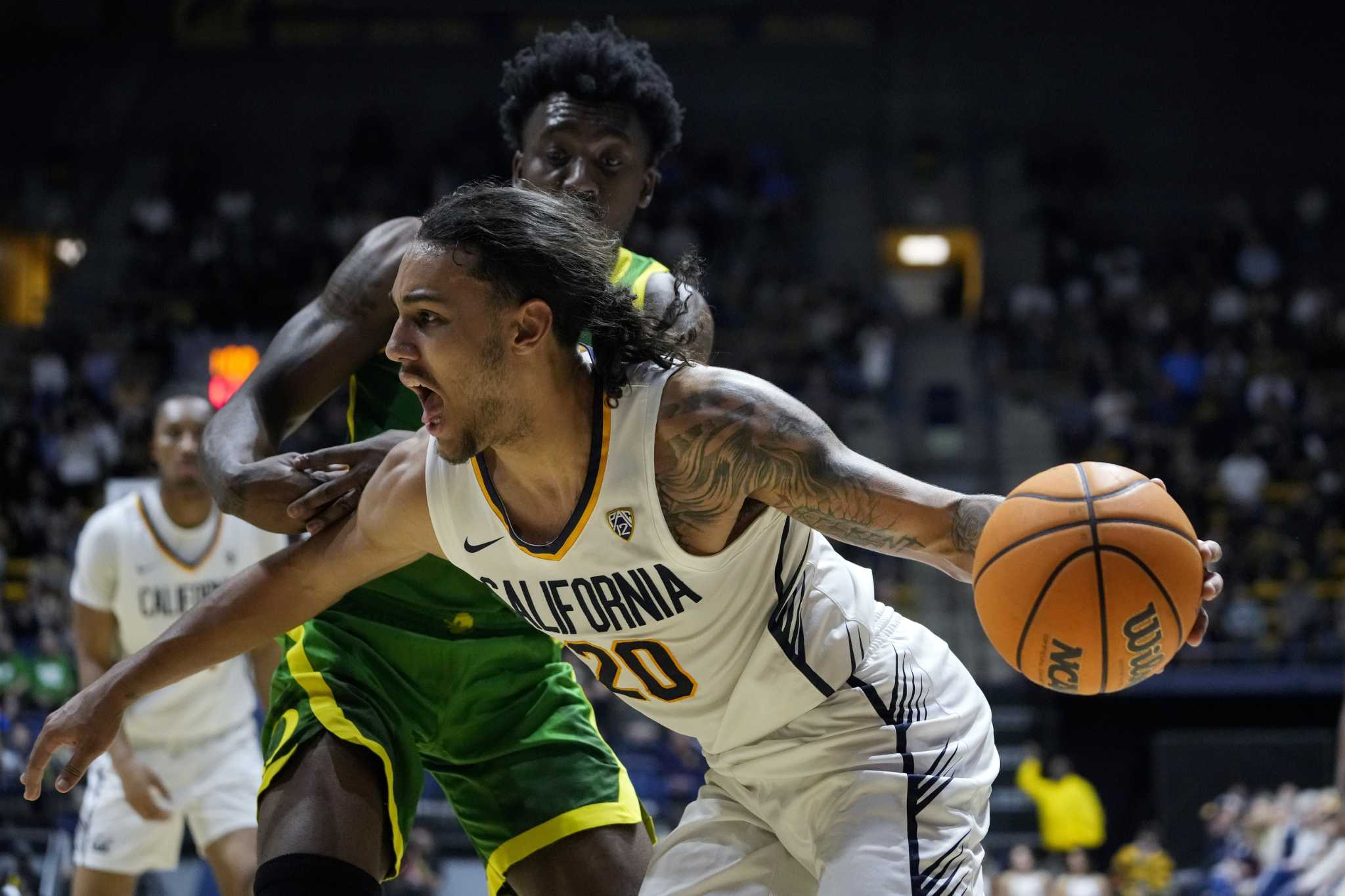 Cal men hold off Oregon, move above .500 in Pac-12 with 3rd straight W