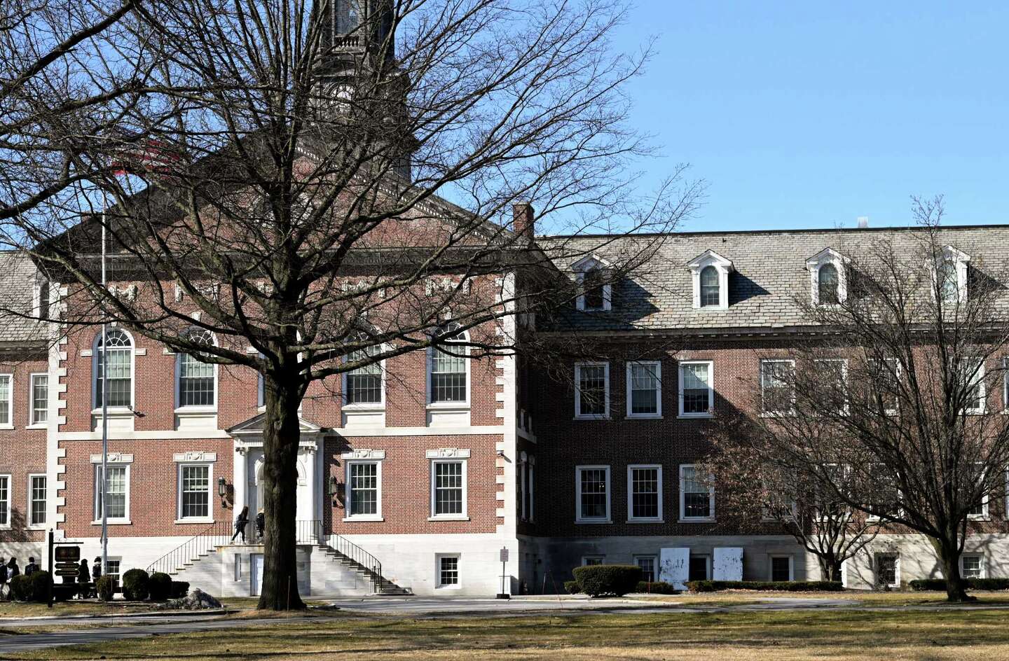 Exathletic director suing Albany Academies over gender discrimination