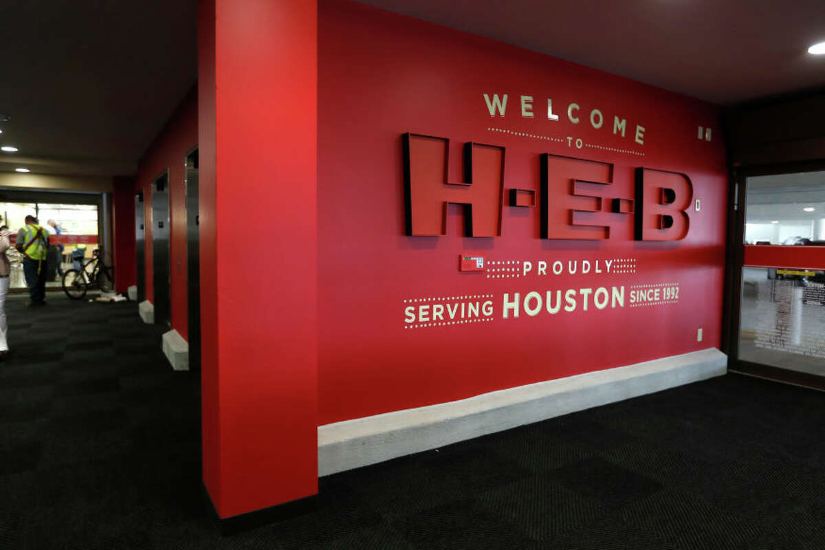H-E-B's founding family is among the richest in the U.S., according to a new Forbes list.