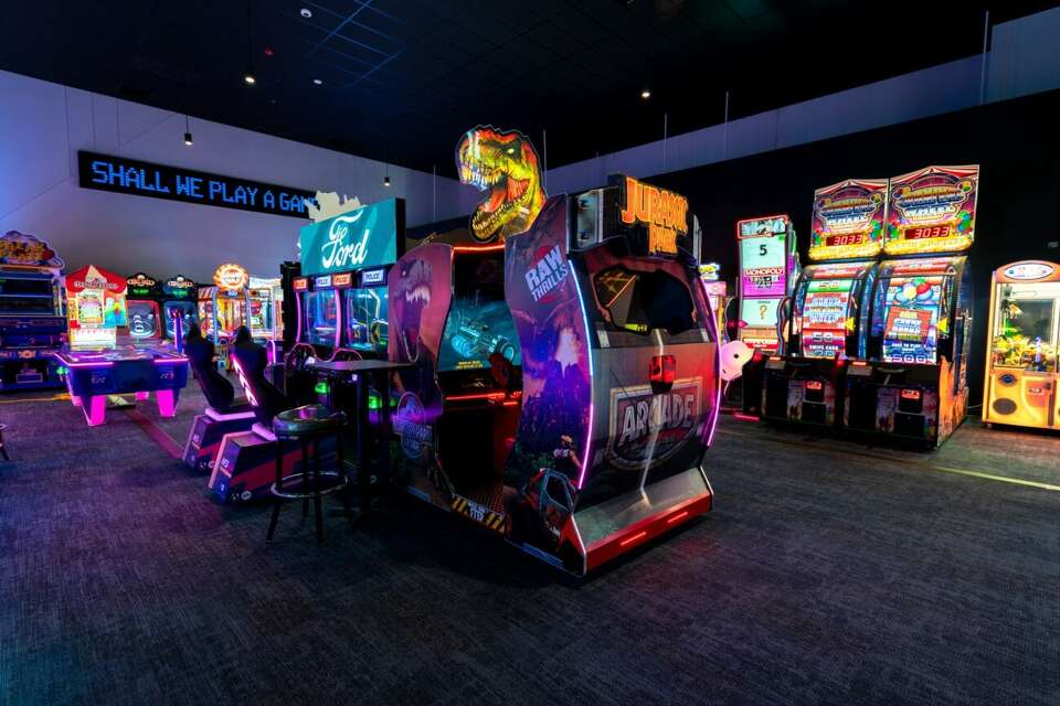 Santikos to reopen Silverado theater this weekend