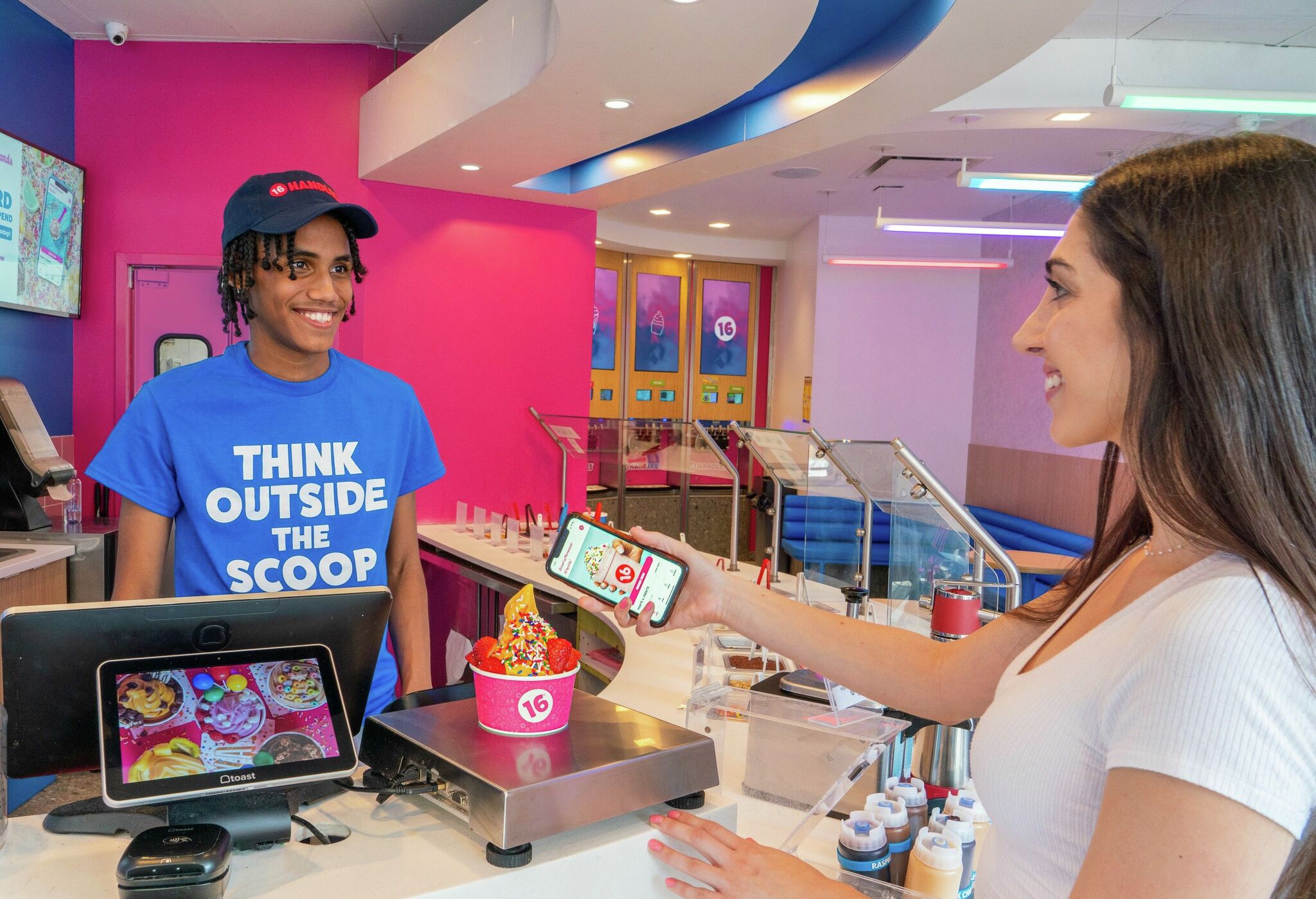 Frozen dessert chain 16 Handles coming to Richmond, Missouri City
