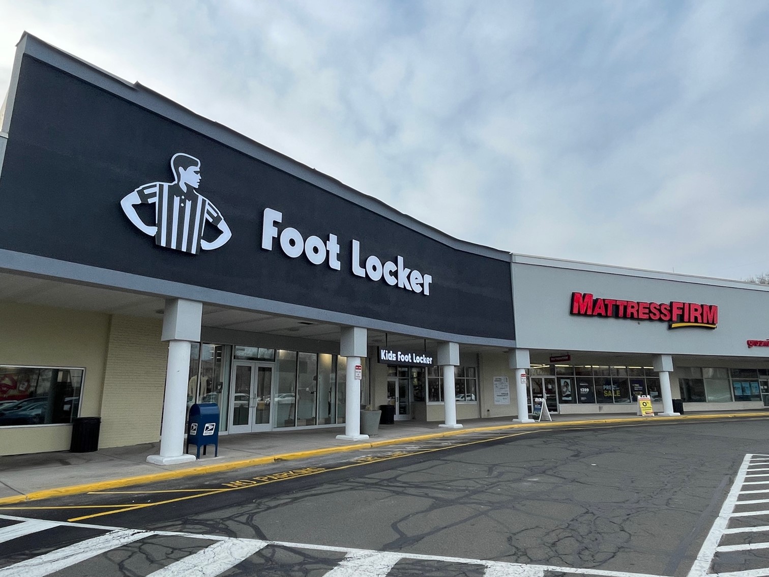Foot Locker Opens In Bridgeport
