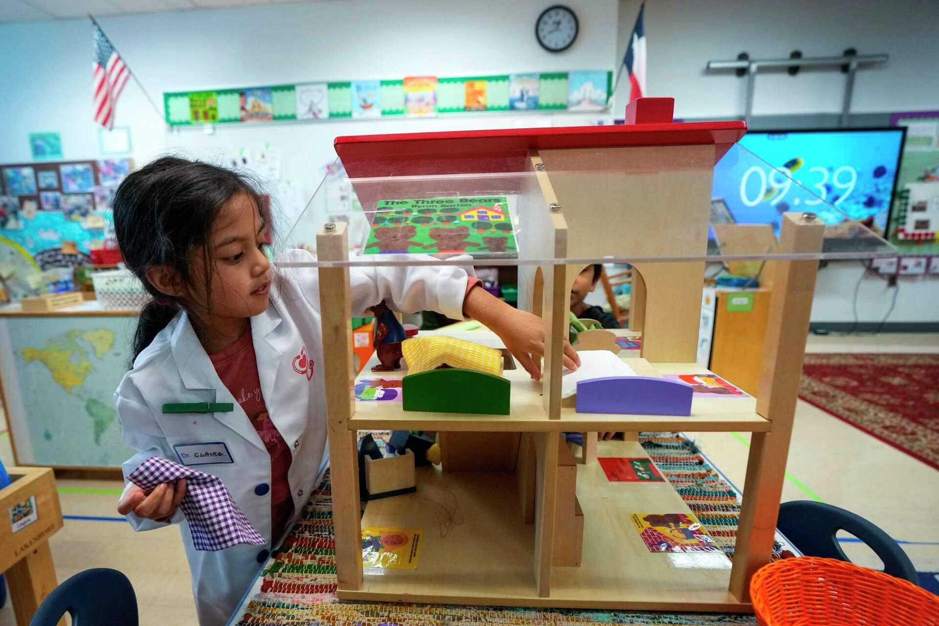 How to enroll in HISD preK and K12 campuses