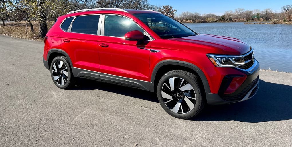 2025 Volkswagen Taos SEL 4MOTION Review