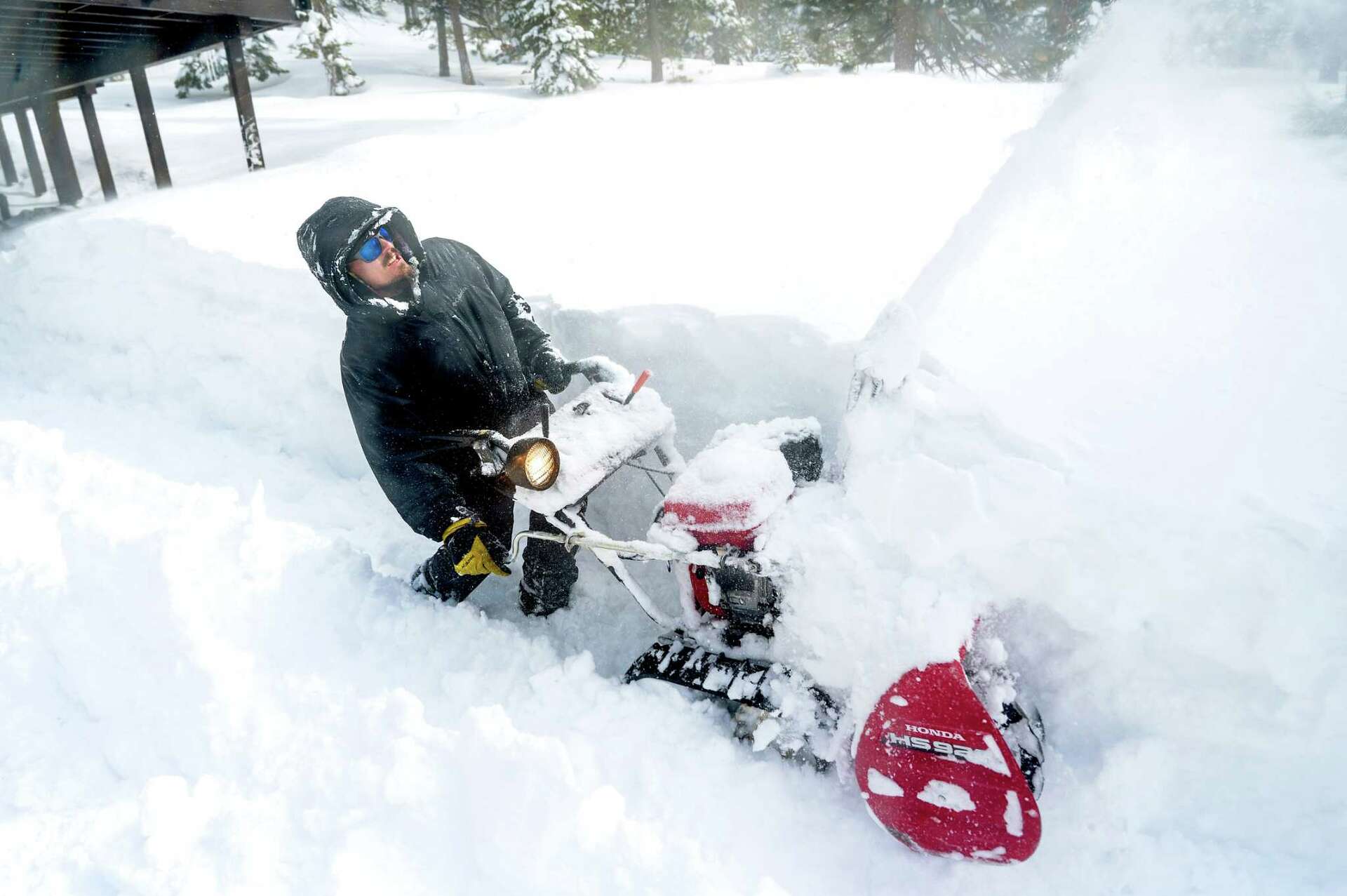 Tahoe digging out after blizzard dumped several feet of snow