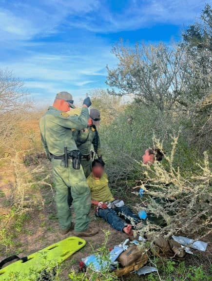 Laredo Sector USBP agents rescue migrants in distress