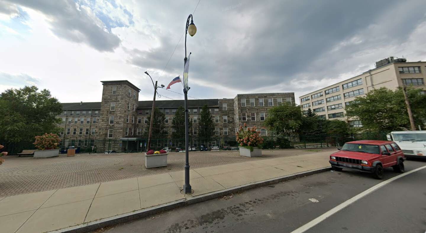 Officials Driver of car owned by Willimantic cop flees after crash