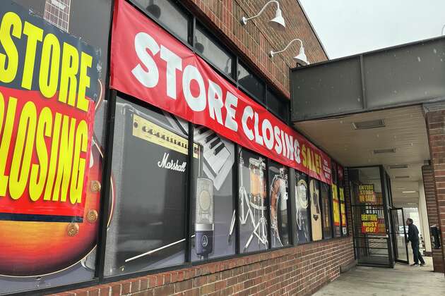 These major retailers have recently closed CT locations