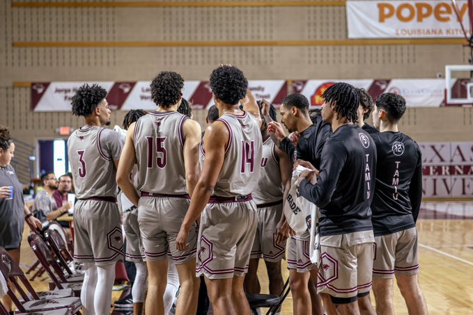 TAMIU Dustdevils advance to LSC Tournament semifinals