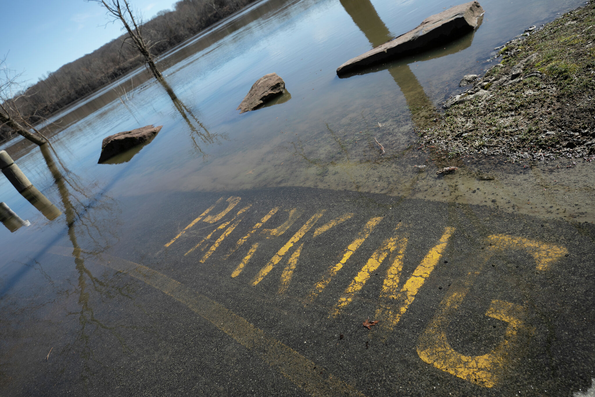 Flood warning issued along CT River in Hartford, Middlesex counties