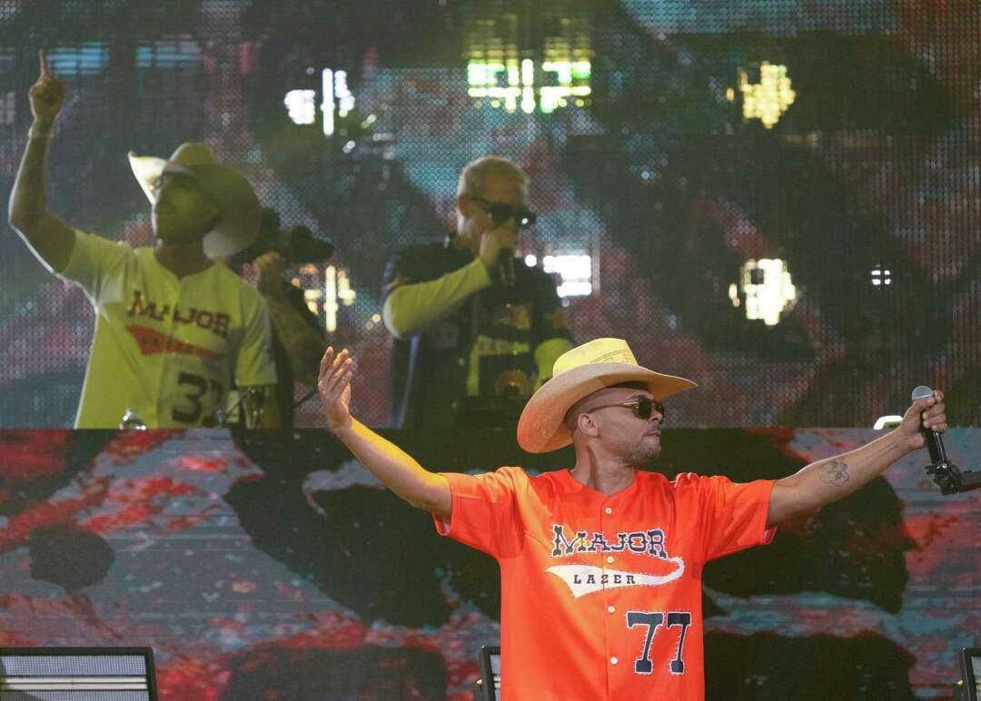 Houston Rodeo review: Major Lazer drops Beyoncé 'Texas Hold 'Em' remix