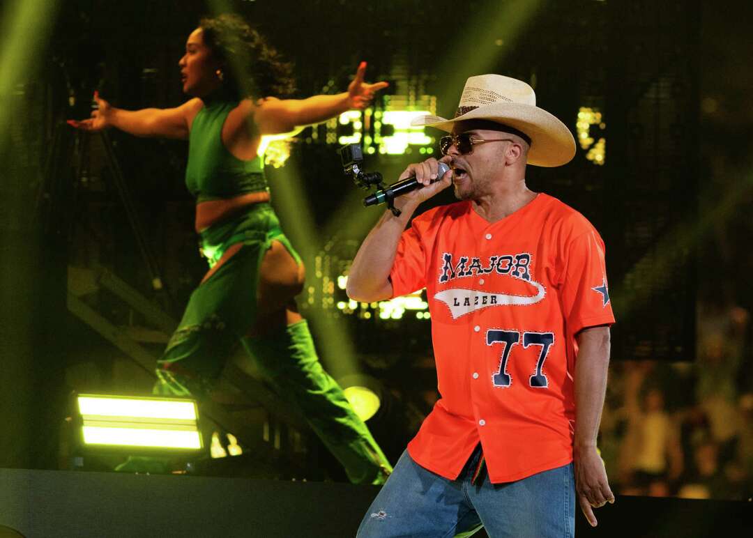 Houston Rodeo review: Major Lazer drops Beyoncé 'Texas Hold 'Em' remix