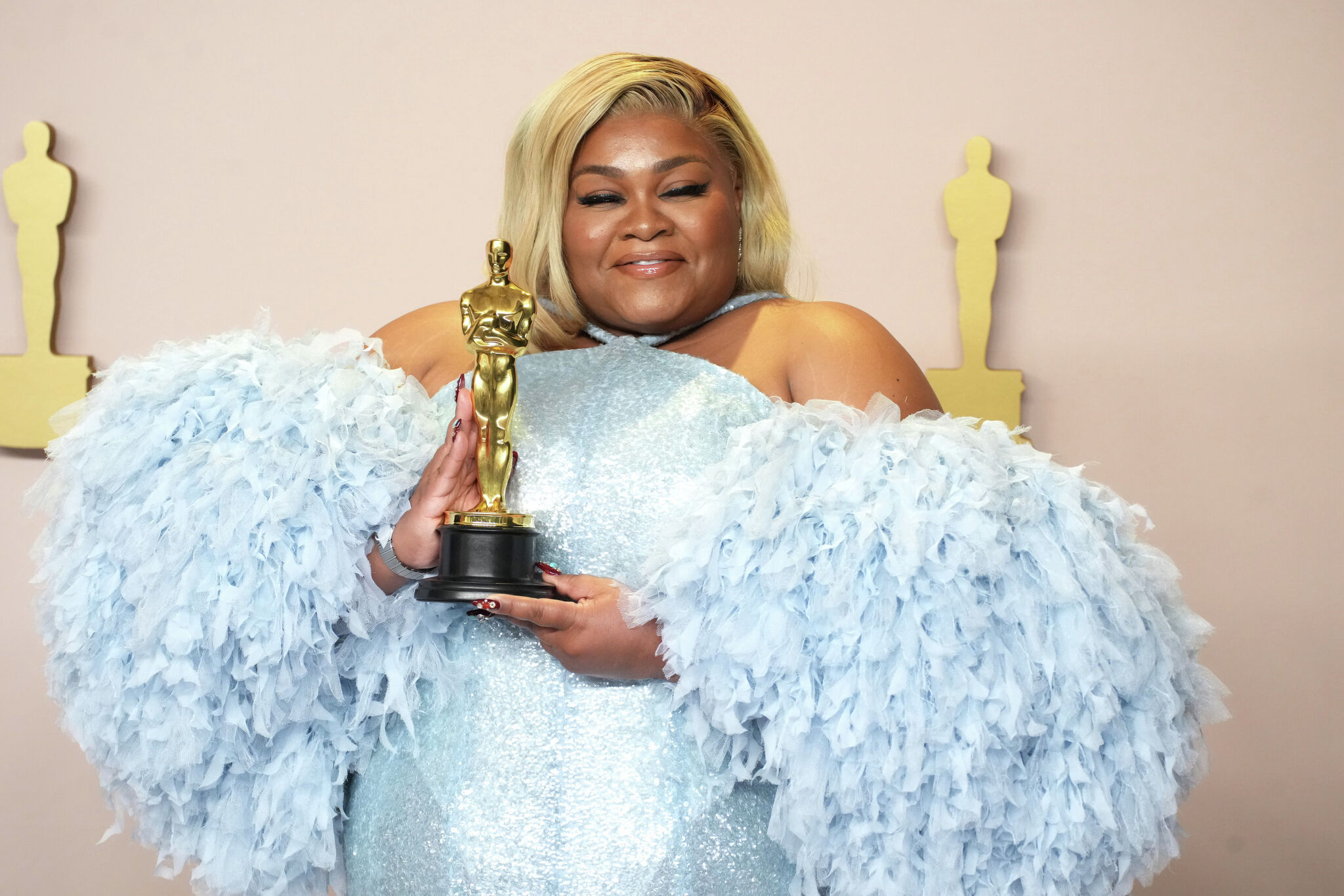 Yales Davine Joy Randolph Wins Oscar For The Holdovers