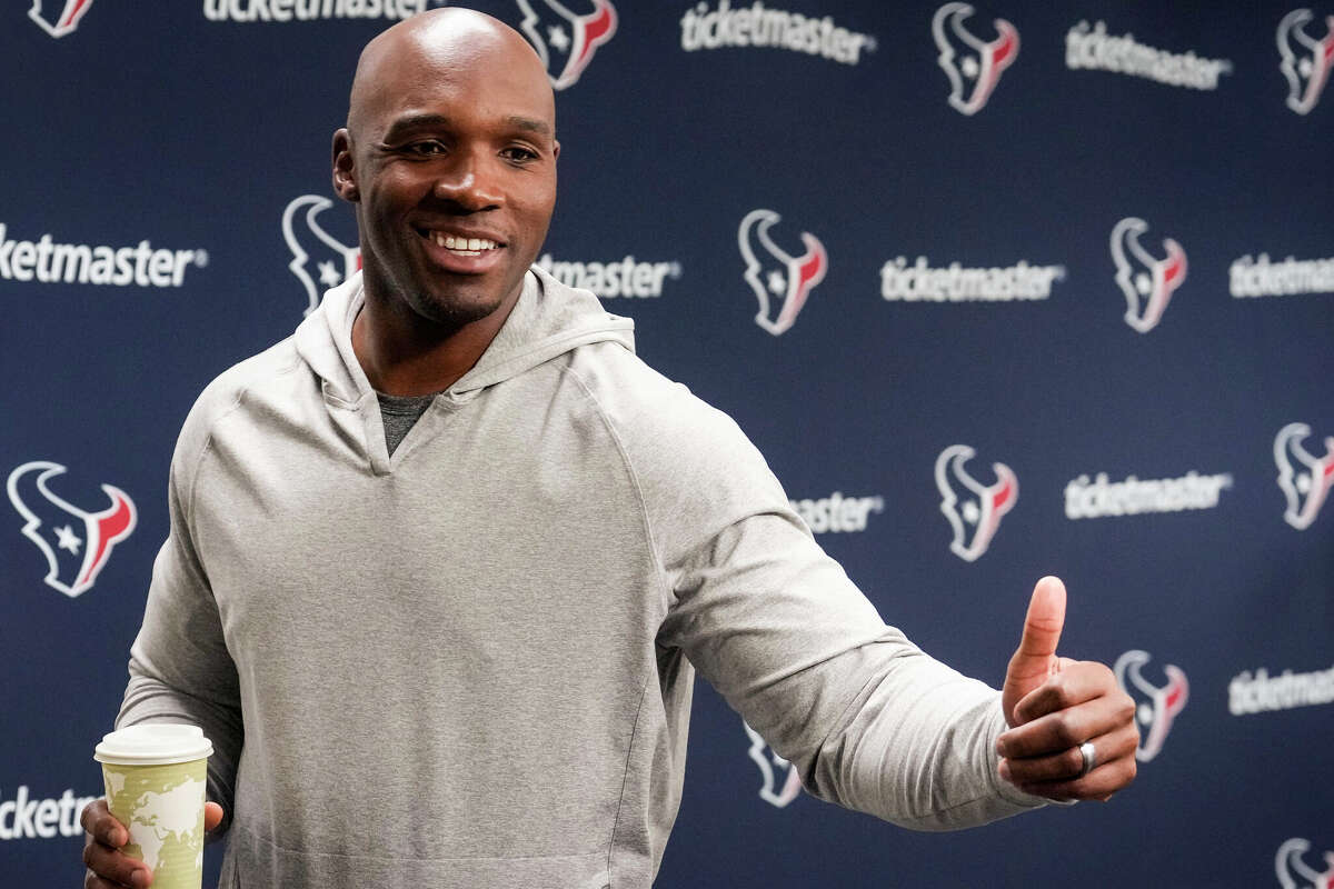 Houston Texans head coach DeMeco Ryans gives a thumbs up as he walks away from the podium after speaking to the media during a news conference at NRG Stadium on Monday, Jan. 22, 2024 in Houston.