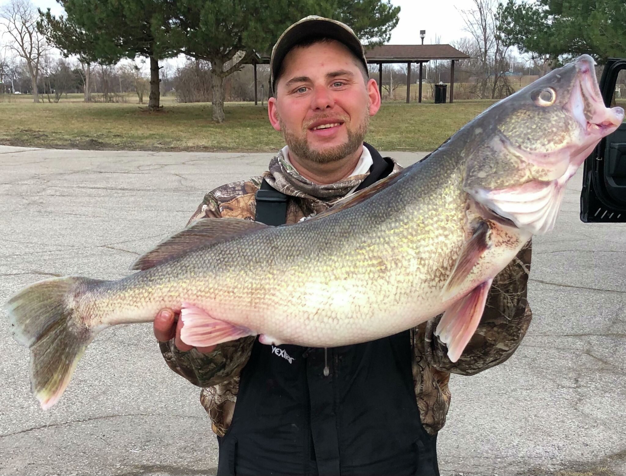 Flint, Michigan, angler lands 32-inch walleye fishing Saginaw River