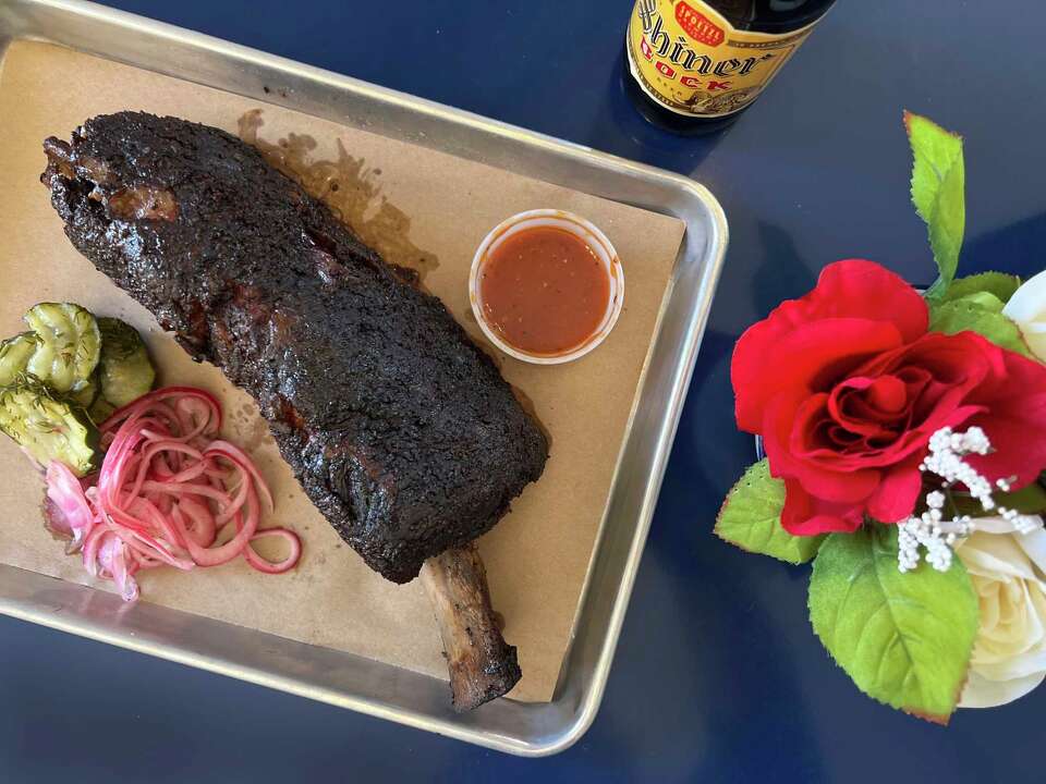 Review Blu Lacy Smokehouse barbecue worth a trip to Castroville