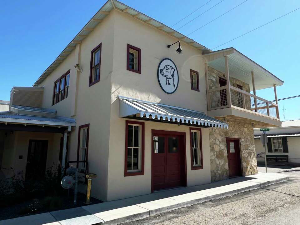 Review Blu Lacy Smokehouse barbecue worth a trip to Castroville