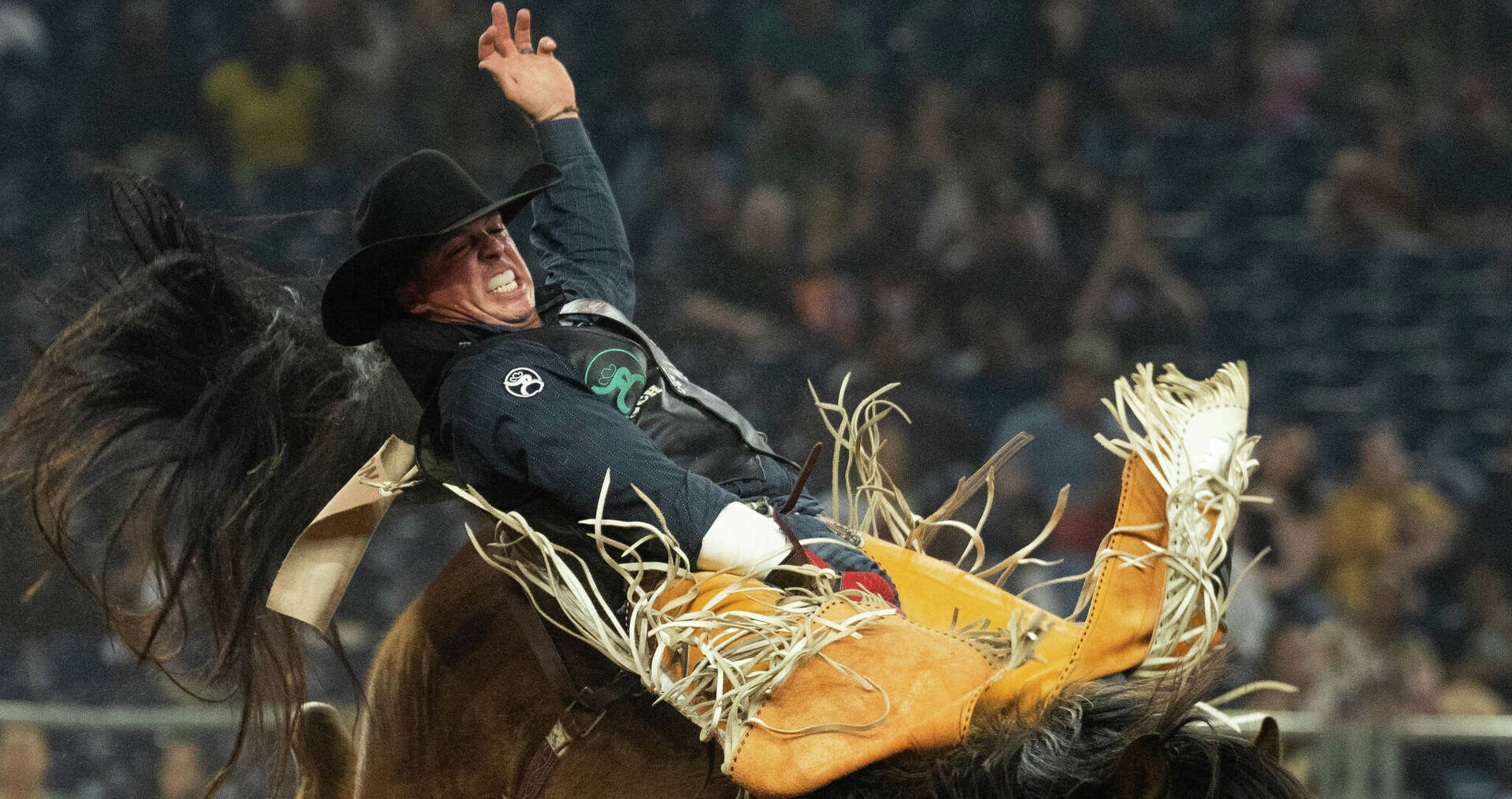 RodeoHouston Richie Champion advances to bareback championship