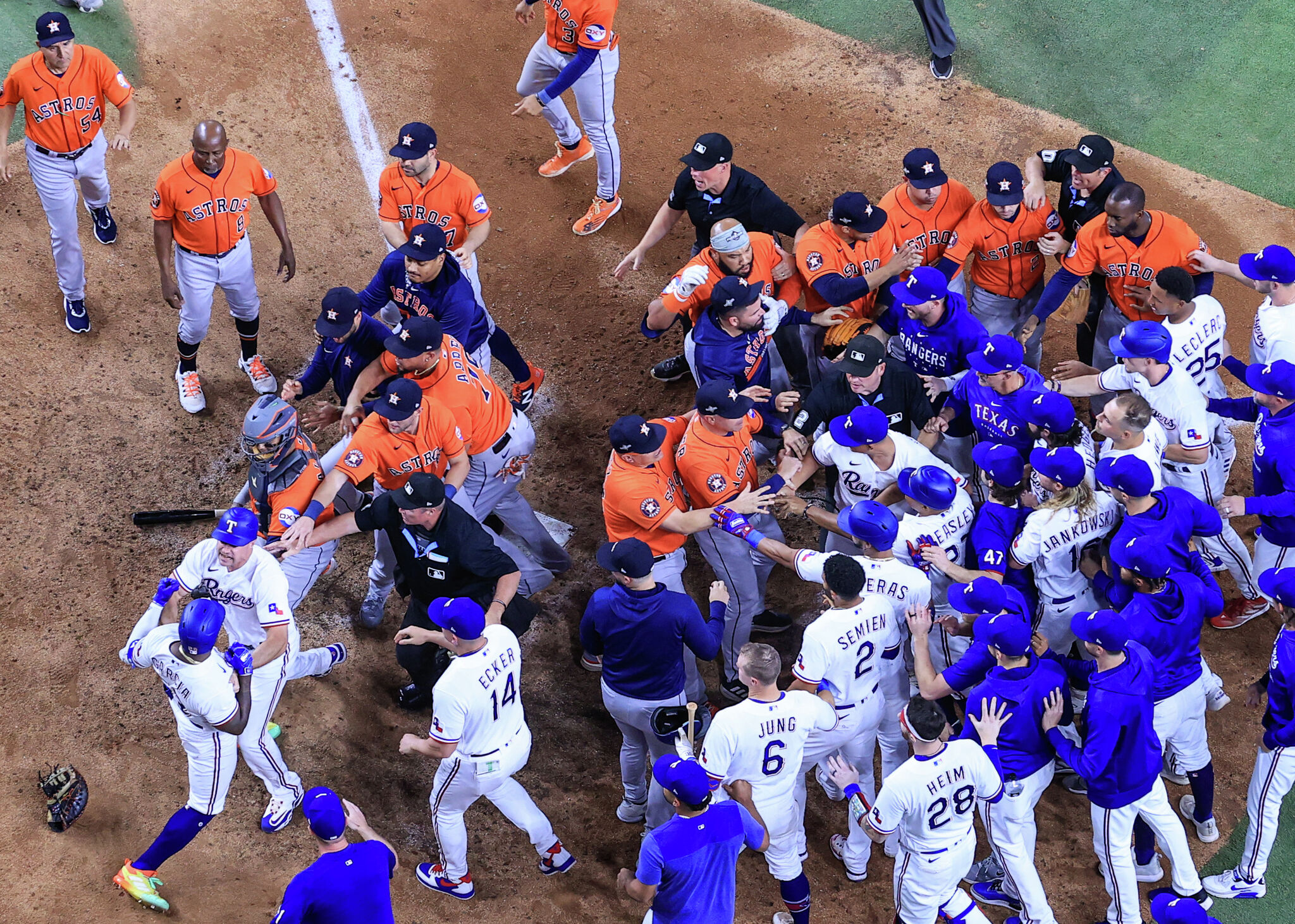 Who should you hate? Astros player calls Yankees No. 1 rival