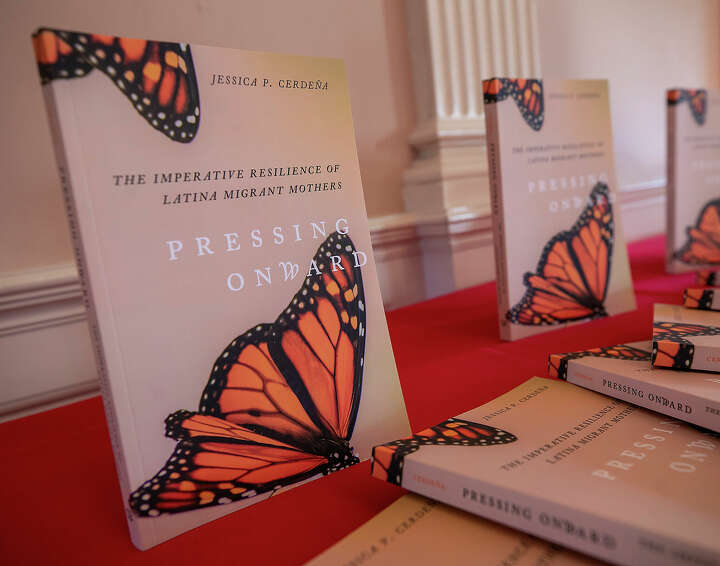 New book highlights resilience of Latina migrant moms