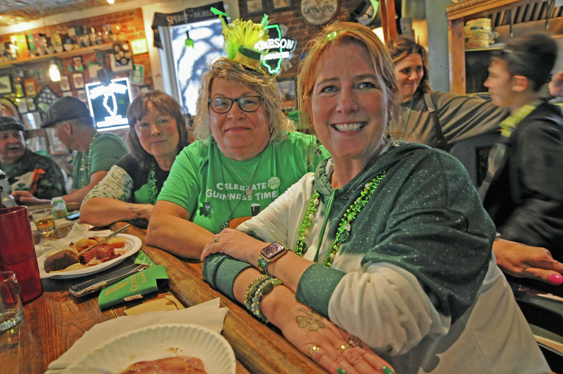 Downtown Alton goes green for annual St. Patrick's Day pub crawl