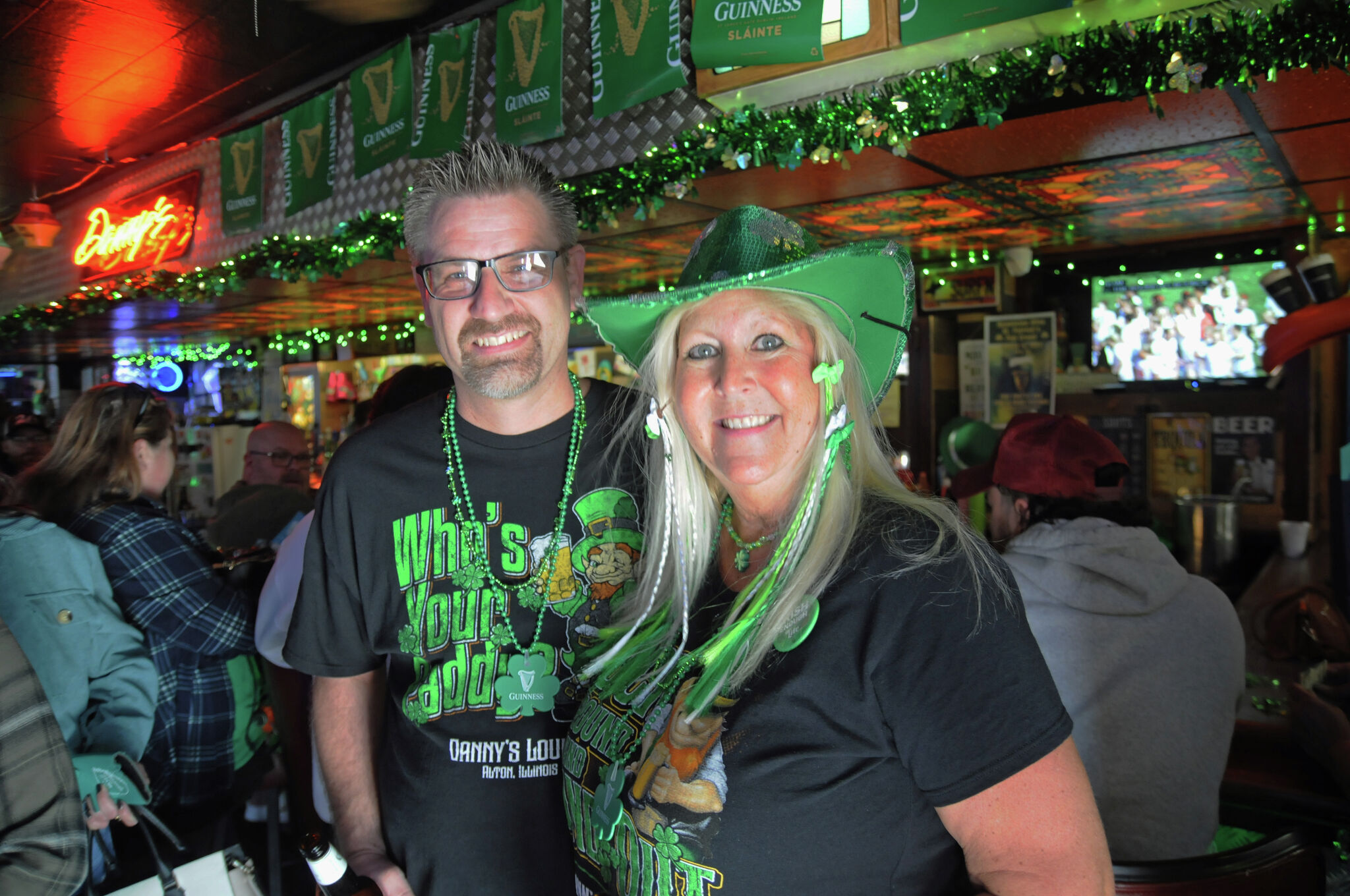 Downtown Alton goes green for annual St. Patrick's Day pub crawl