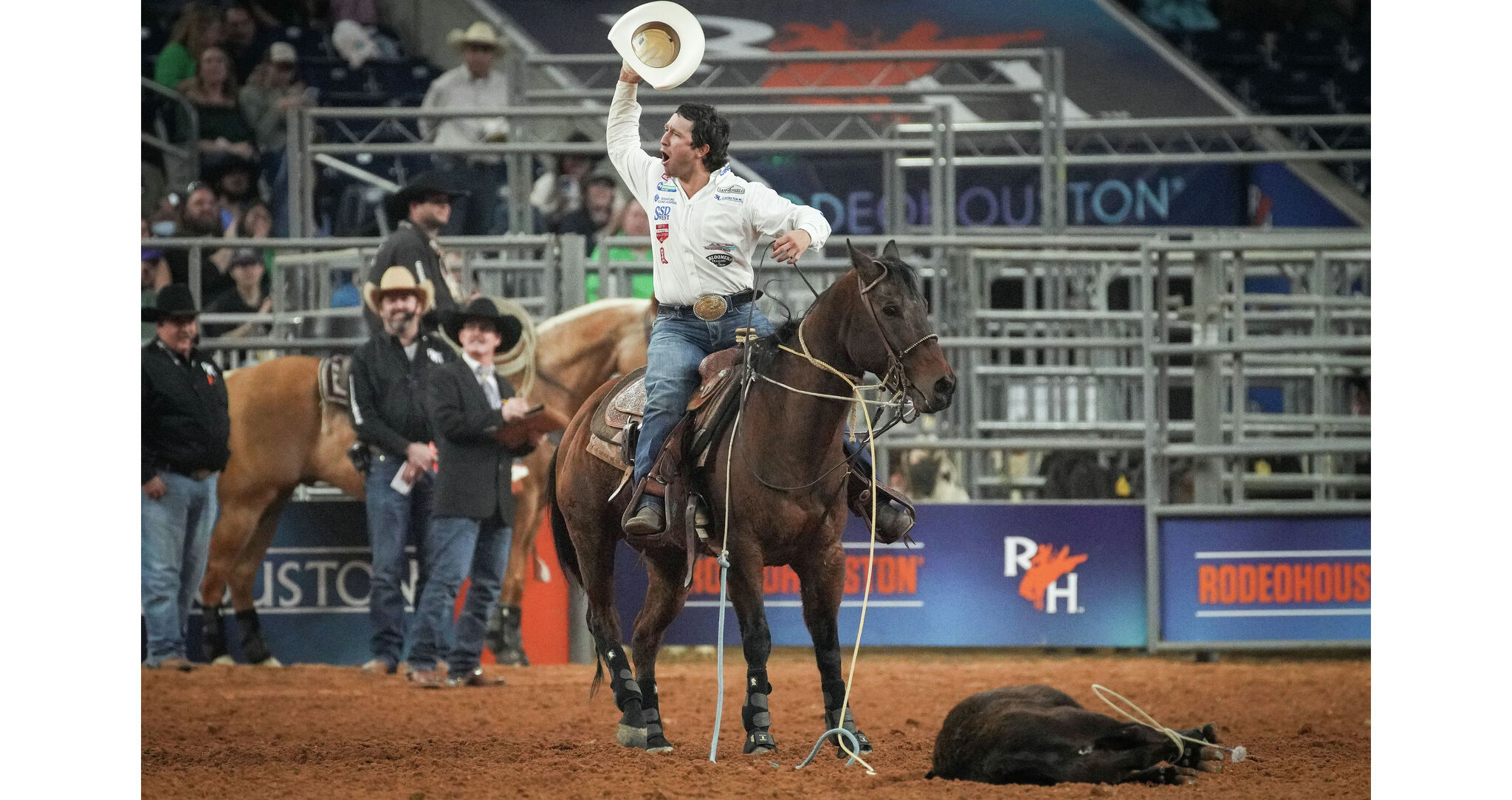 RodeoHouston: Ty Harris defeats his brother in tie-down roping