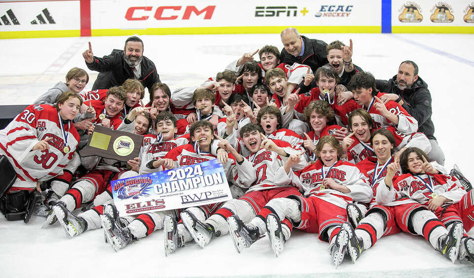 Cheshire, Biagio Pepe win D2 CIAC hockey tournament championship.