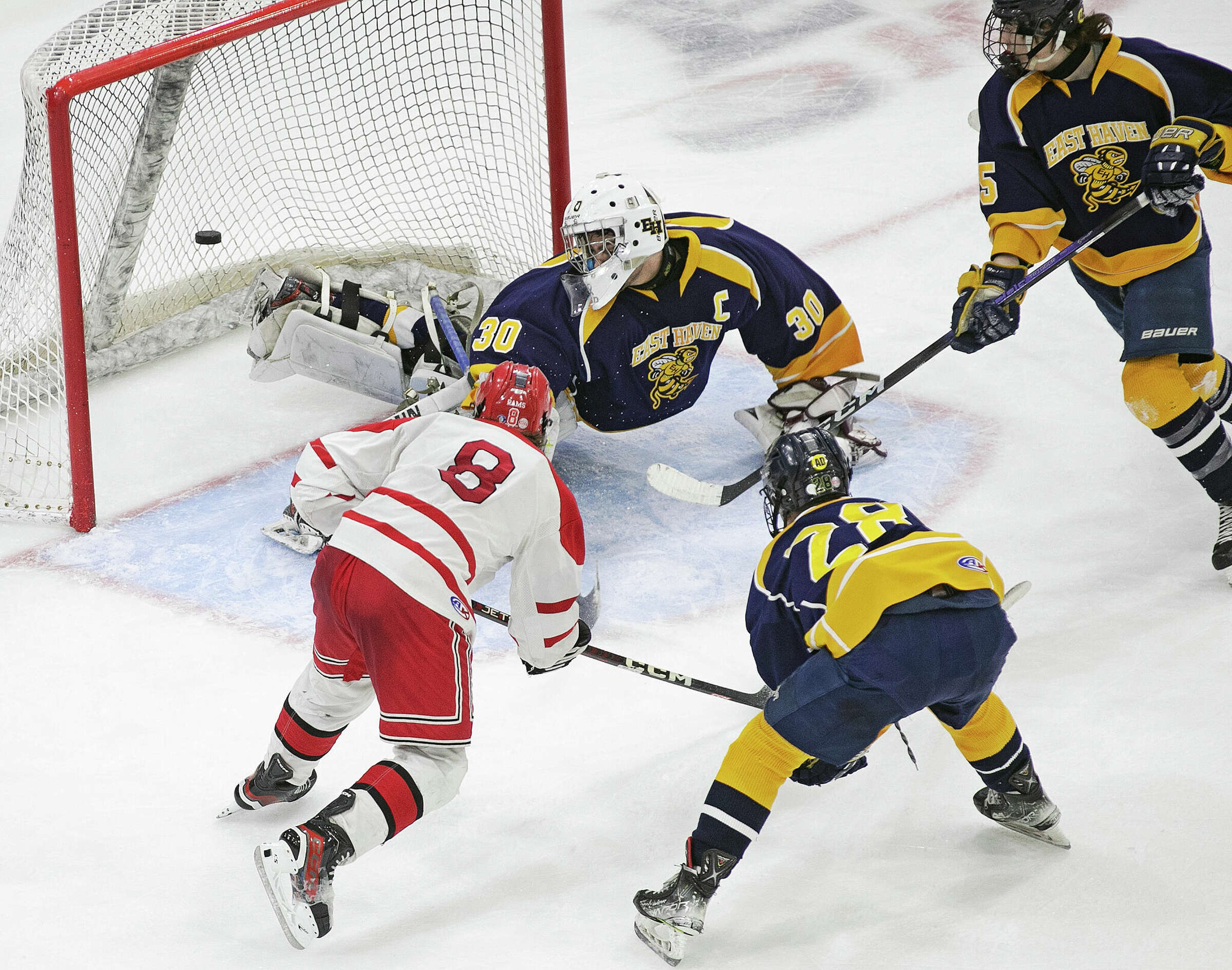 Cheshire, Biagio Pepe win D2 CIAC hockey tournament championship.