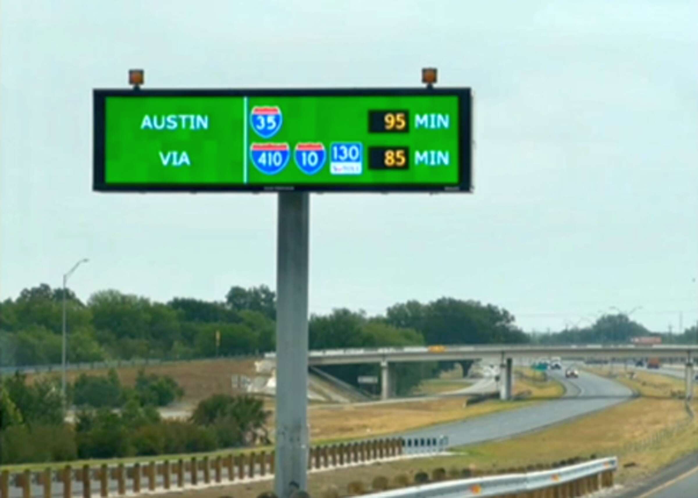 TxDOT rolls out new full-color highway signs in San Antonio