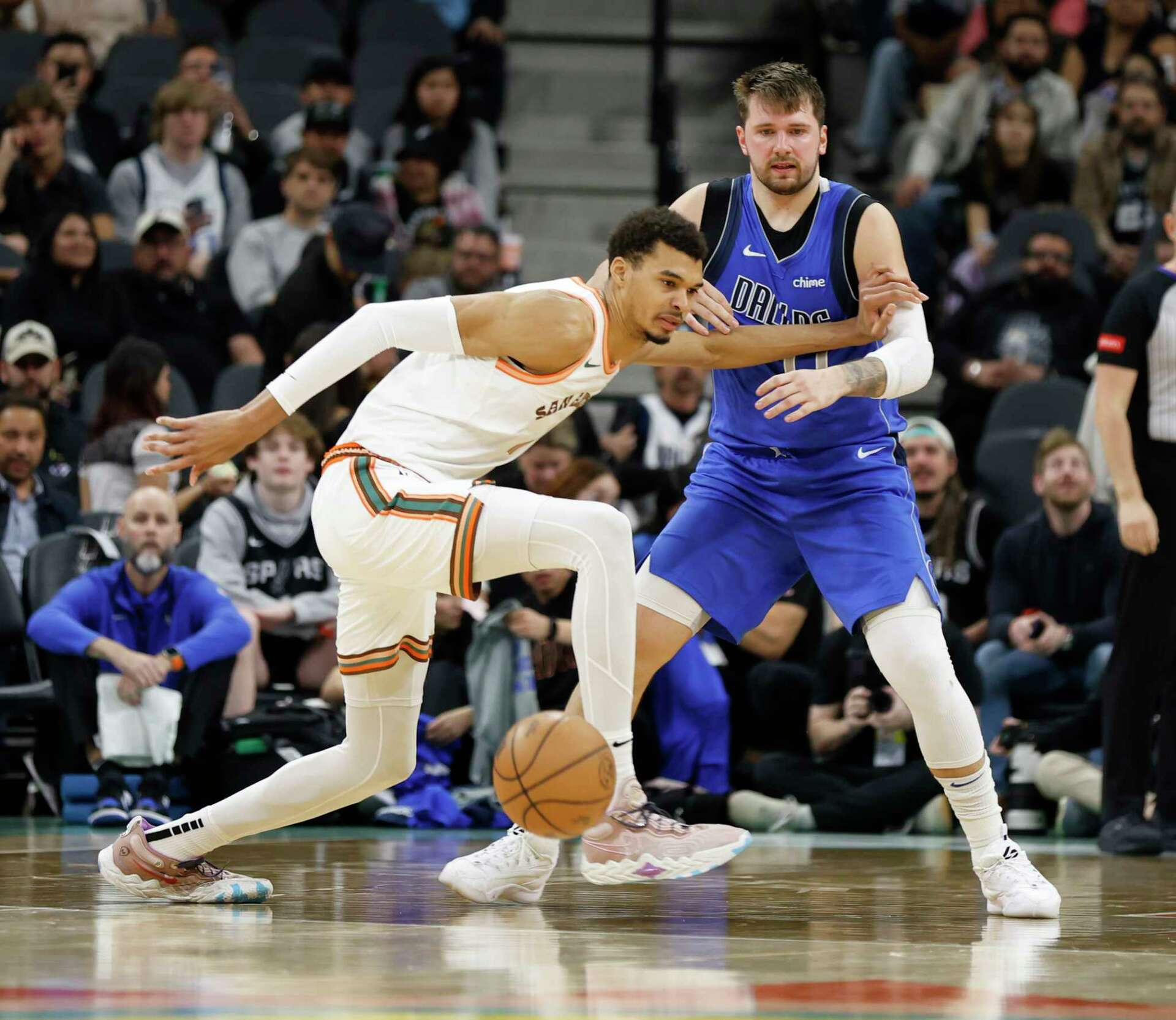 Spurs release '24-25 schedule, featuring trip to Paris