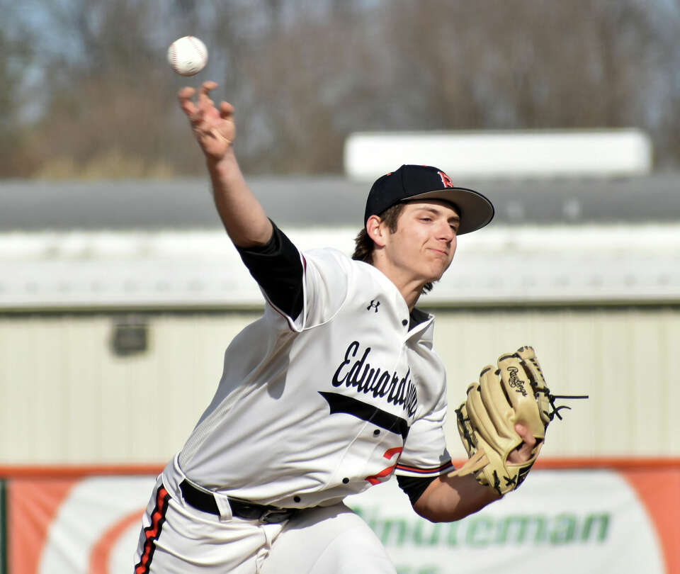 Edwardsville held to one hit in loss in Alabama