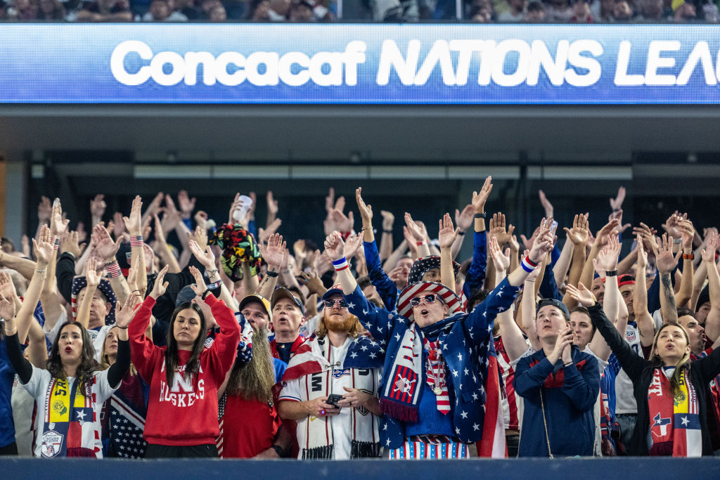Mexico, USA soccer game leaves fans bloodied at AT&T Stadium
