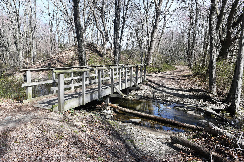 Fairfield wants to open environmental center near Perry's Mill Ponds