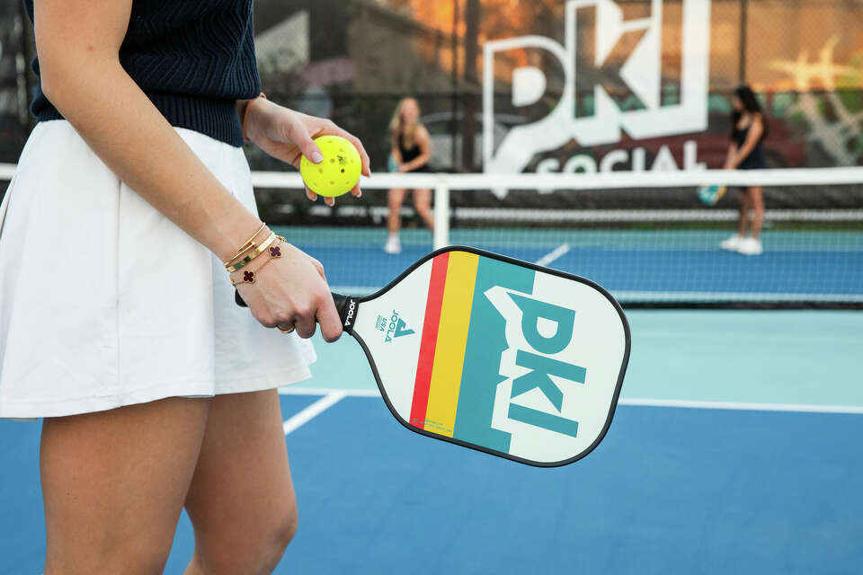 11 Houston restaurants and bars to play sports like pickleball