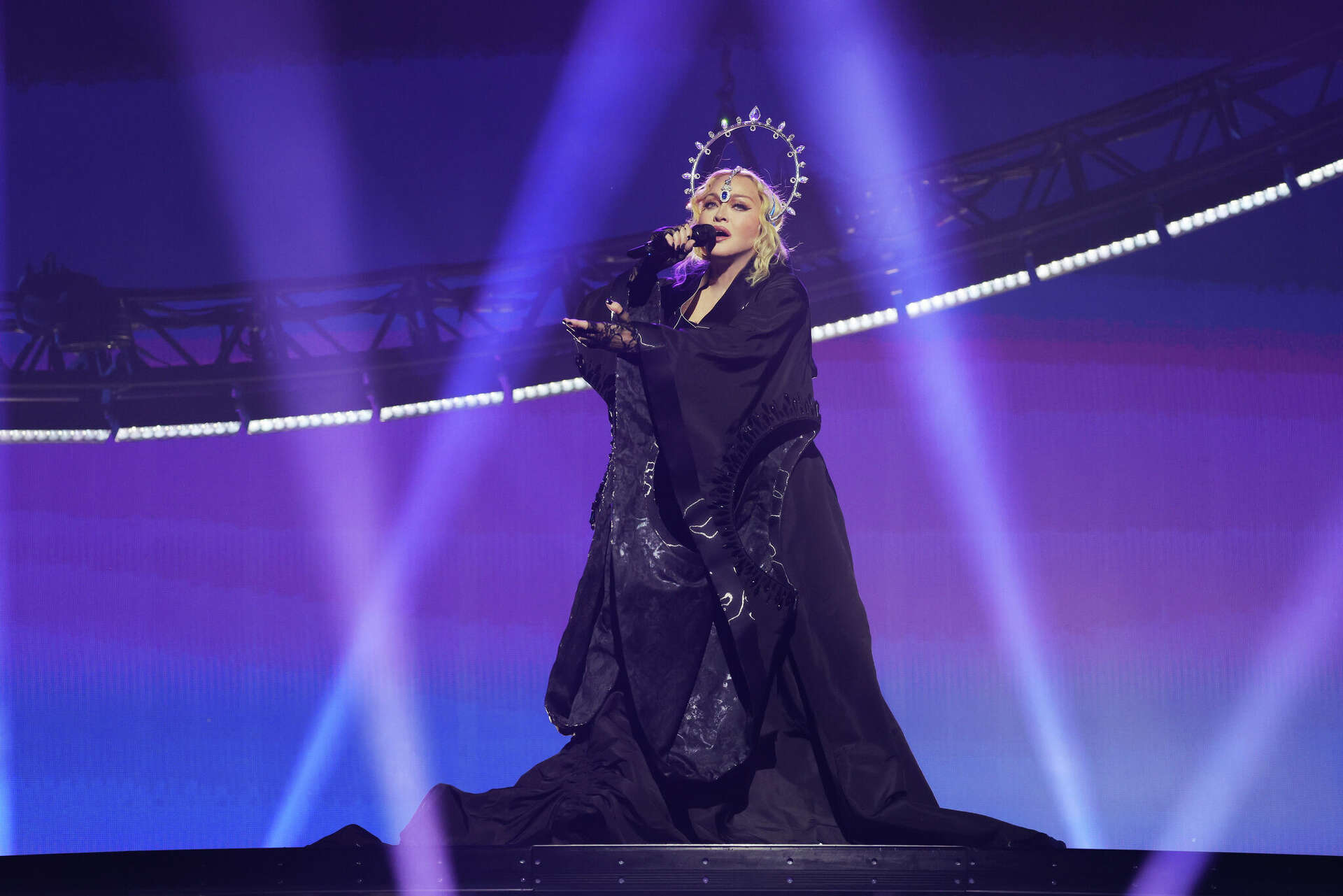 Ahead of Madonna display picture 1