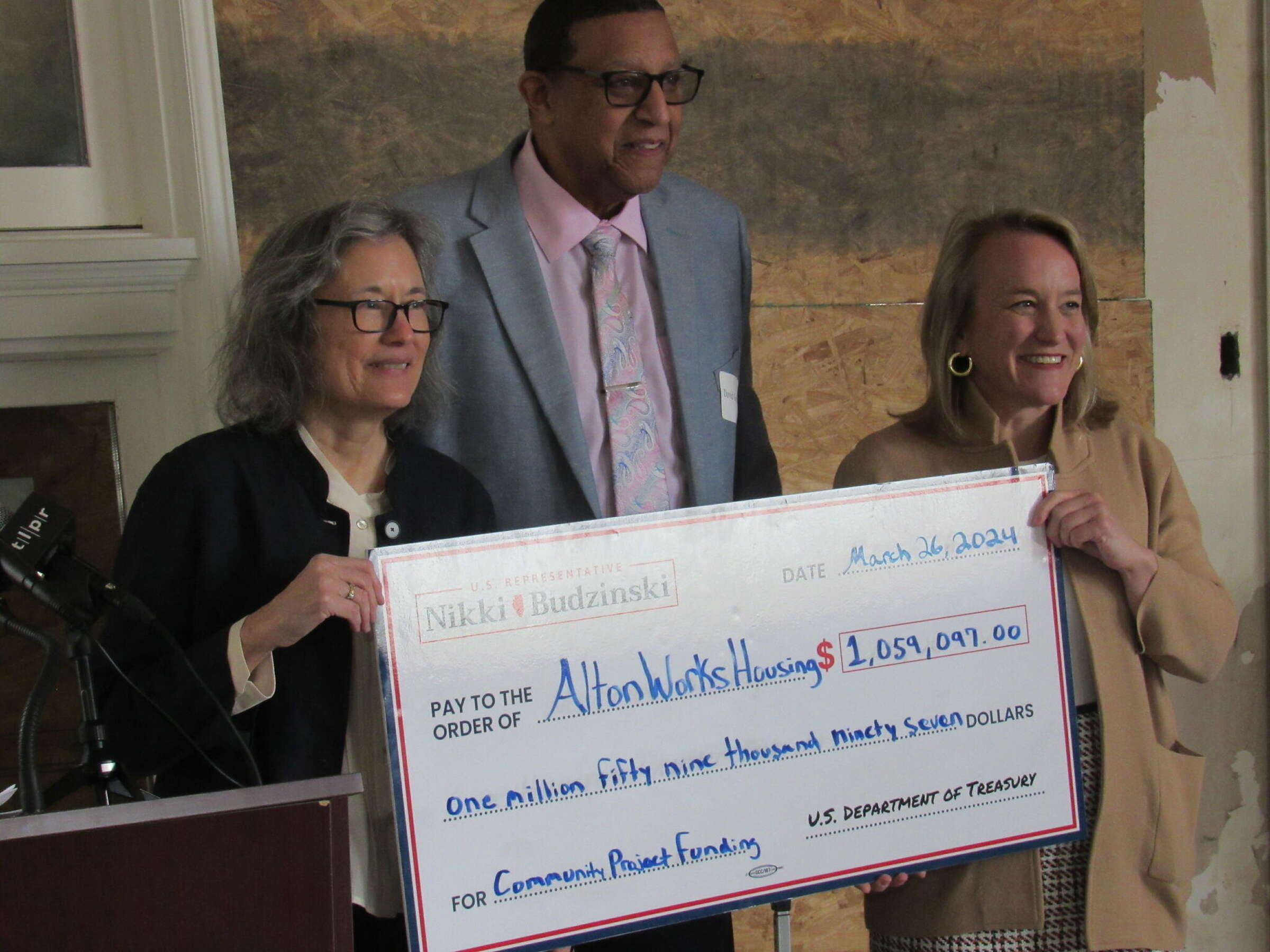 Nikki Budzinski gives 1 million grant to Lovejoy housing