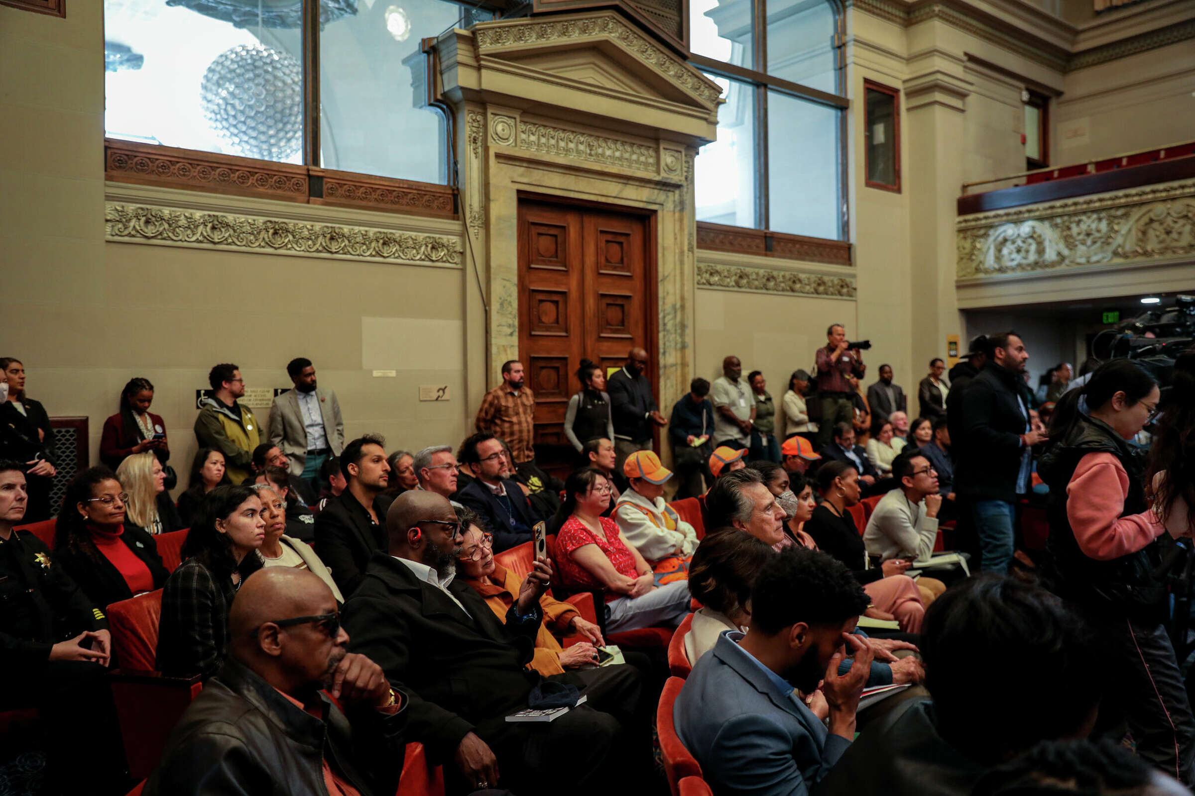 Oakland police chief Floyd Mitchell officially introduced to the city